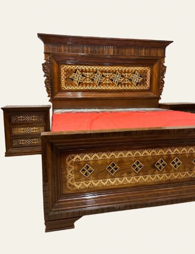 Dark Walnut Polish 4 star Inlay Side Carving Border Bed Set With 2 Side Tables