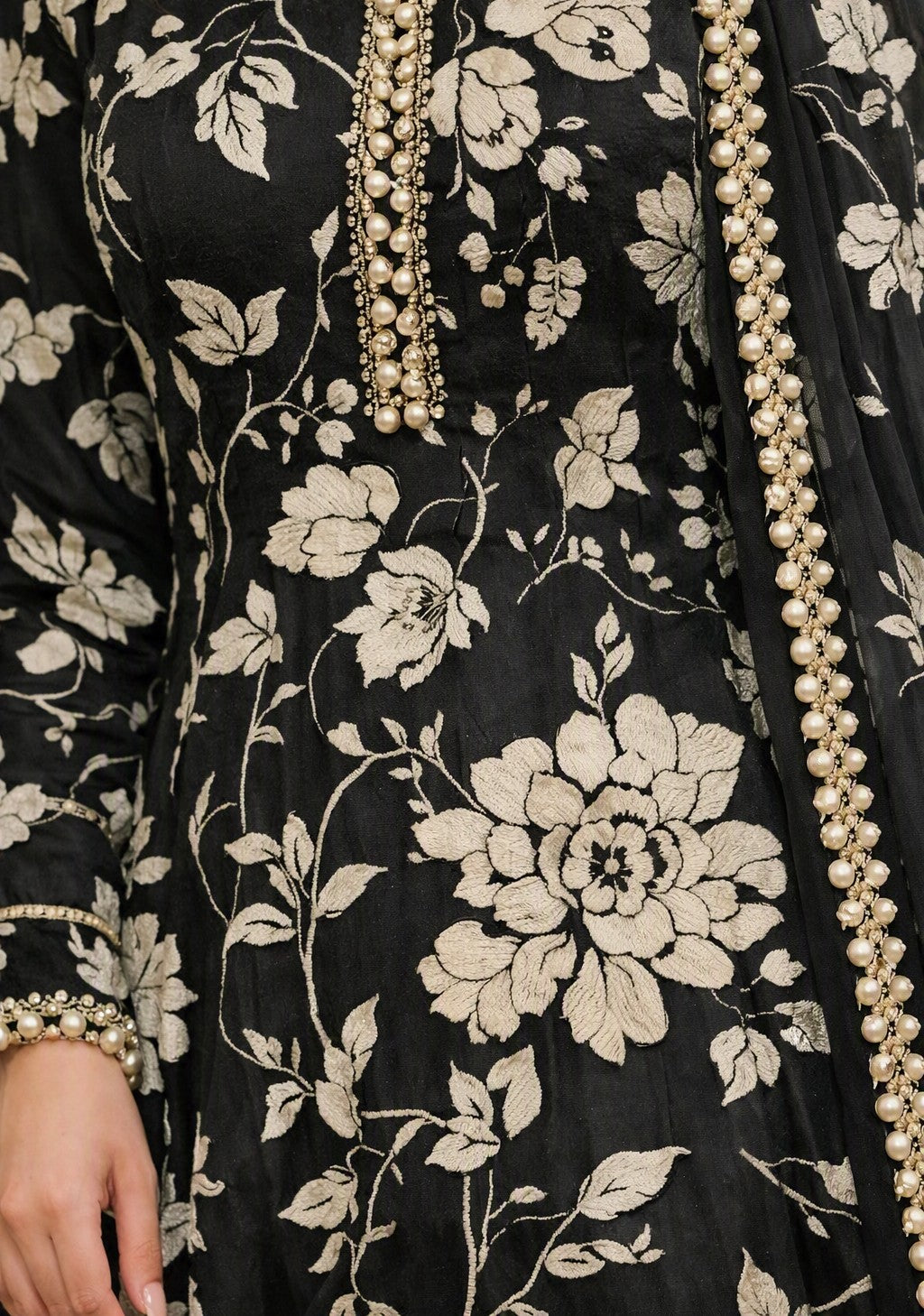 Black 3 pcs Shalwar kameez stitched flower printed